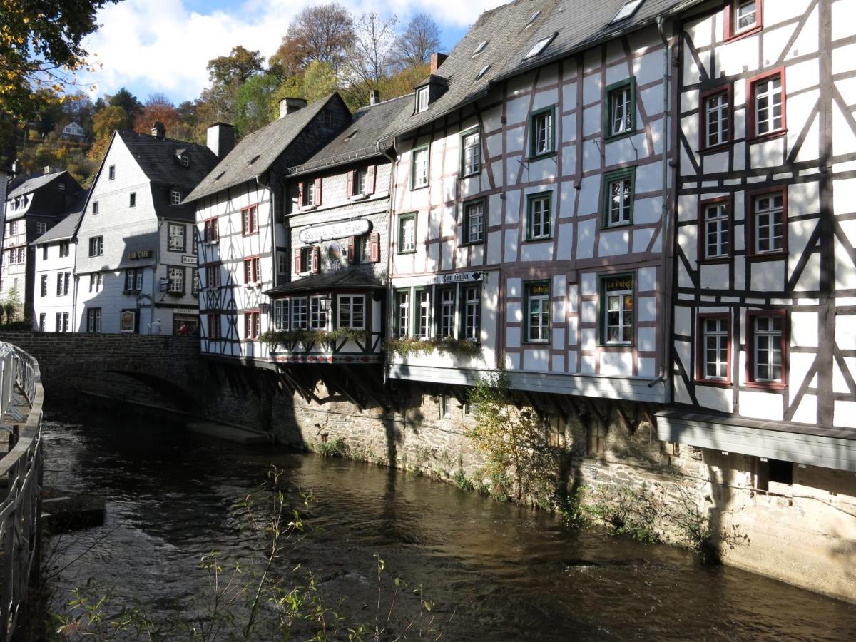Historisches Haus Im Herzen Von Моншау Экстерьер фото