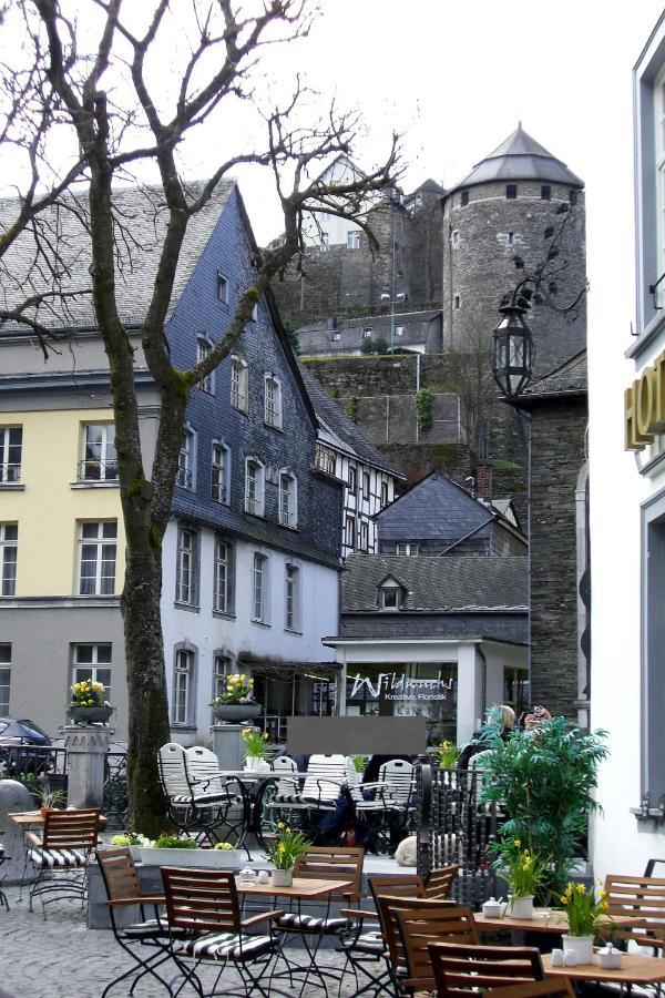 Historisches Haus Im Herzen Von Моншау Экстерьер фото